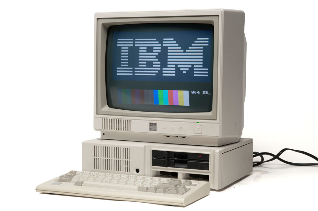 Первый микро. ПК IBM 5150. Первый персональный IBM PC (модель IBM 5150). IBM PC 5150. Первый компьютер IBM 1981.